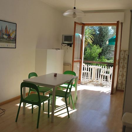 Residence Orchidea Diano Marina Bagian luar foto