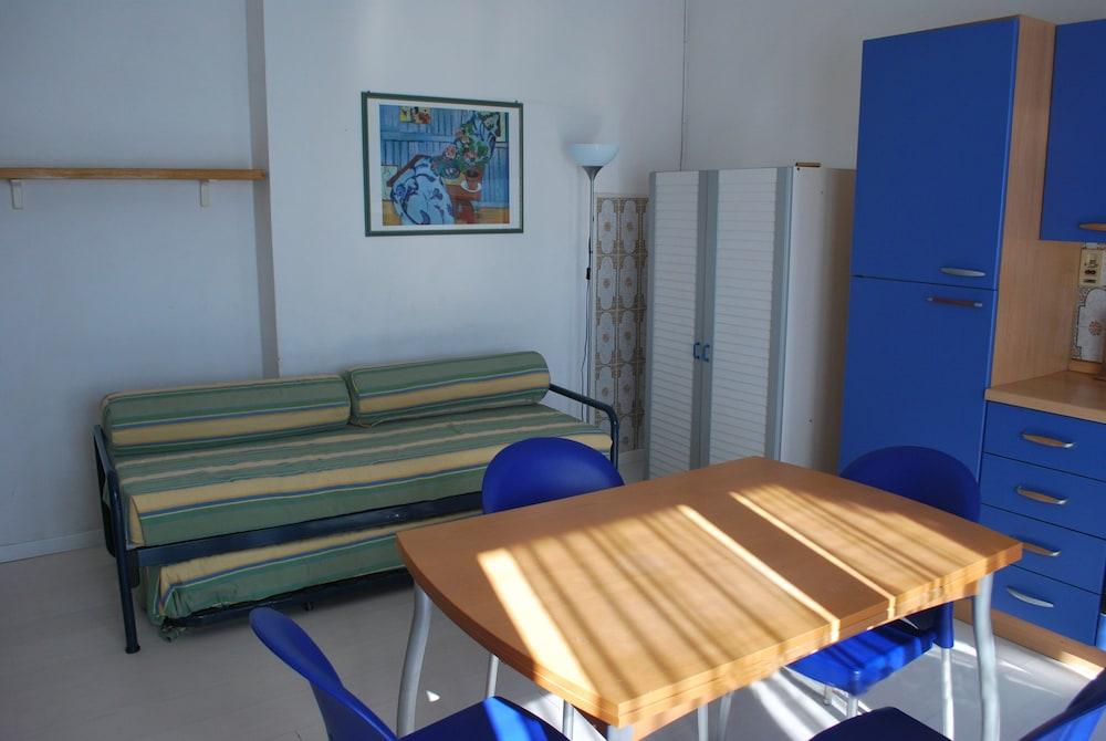 Residence Orchidea Diano Marina Bagian luar foto